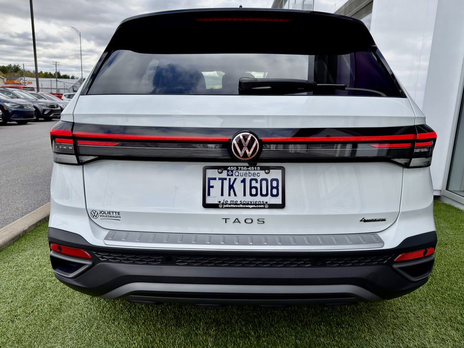 2025 Volkswagen Taos Comfortline Black Edition-6