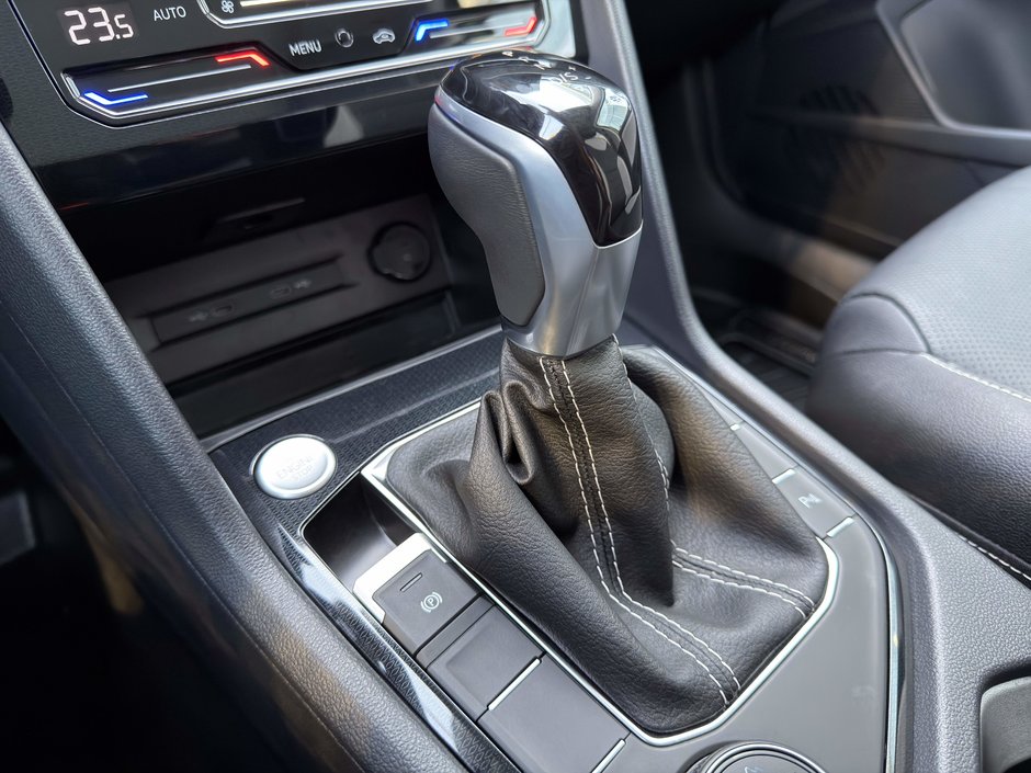 Volkswagen Taos Highline 2025-26