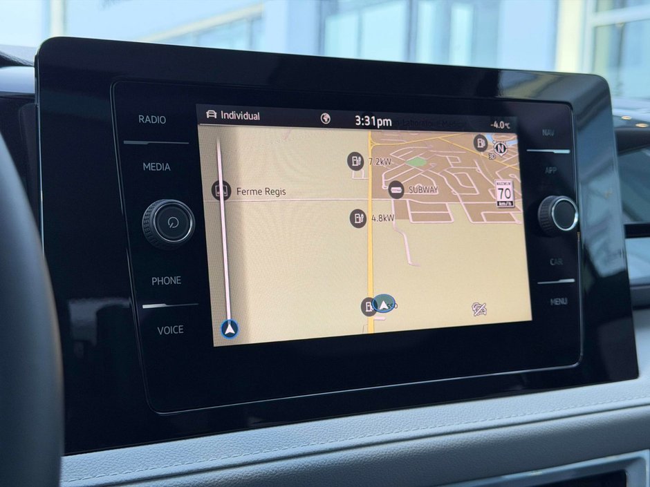 Volkswagen Taos Highline 2025-23