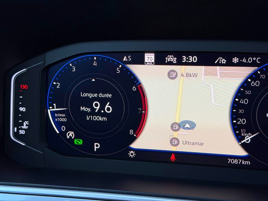Volkswagen Taos Highline 2025-22