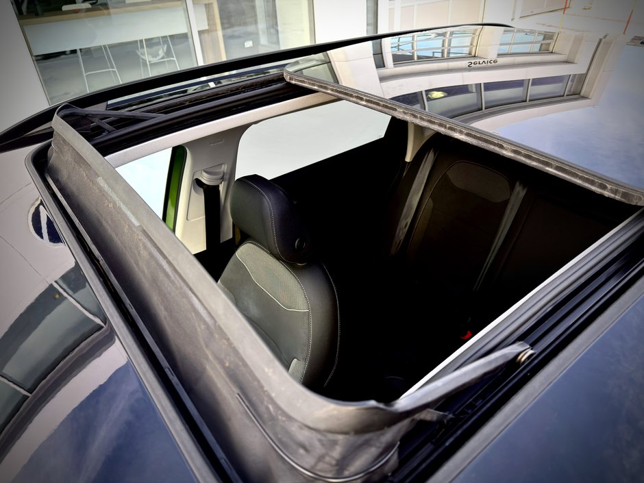 2025 Volkswagen Taos Comfortline Black Edition-10