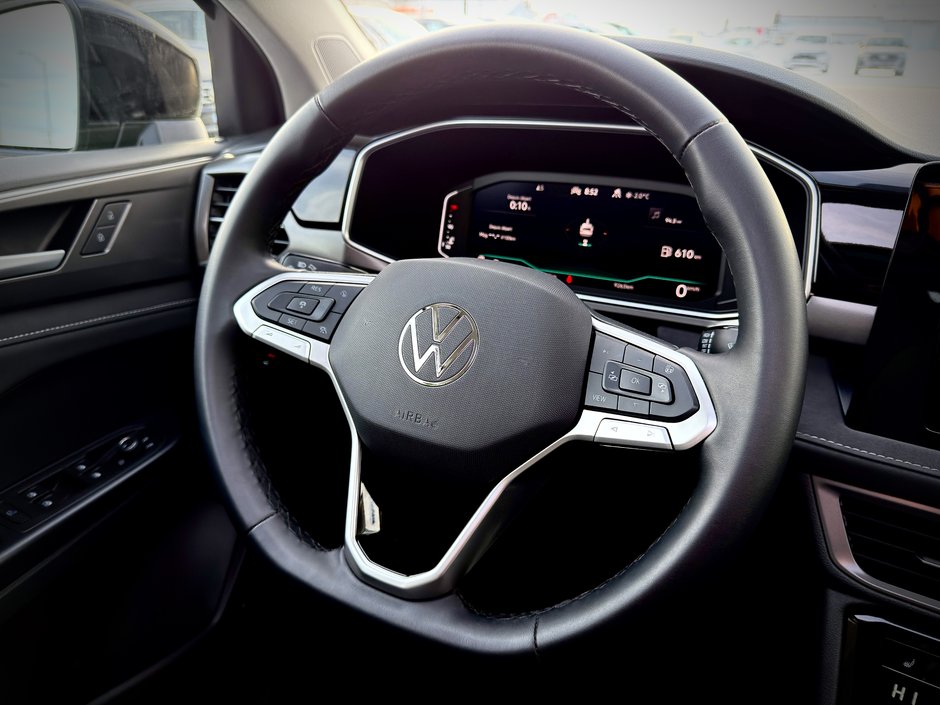 2025 Volkswagen Taos Comfortline Black Edition-18