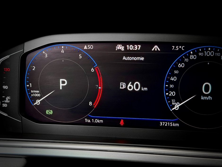 Volkswagen Taos Comfortline 2025-24