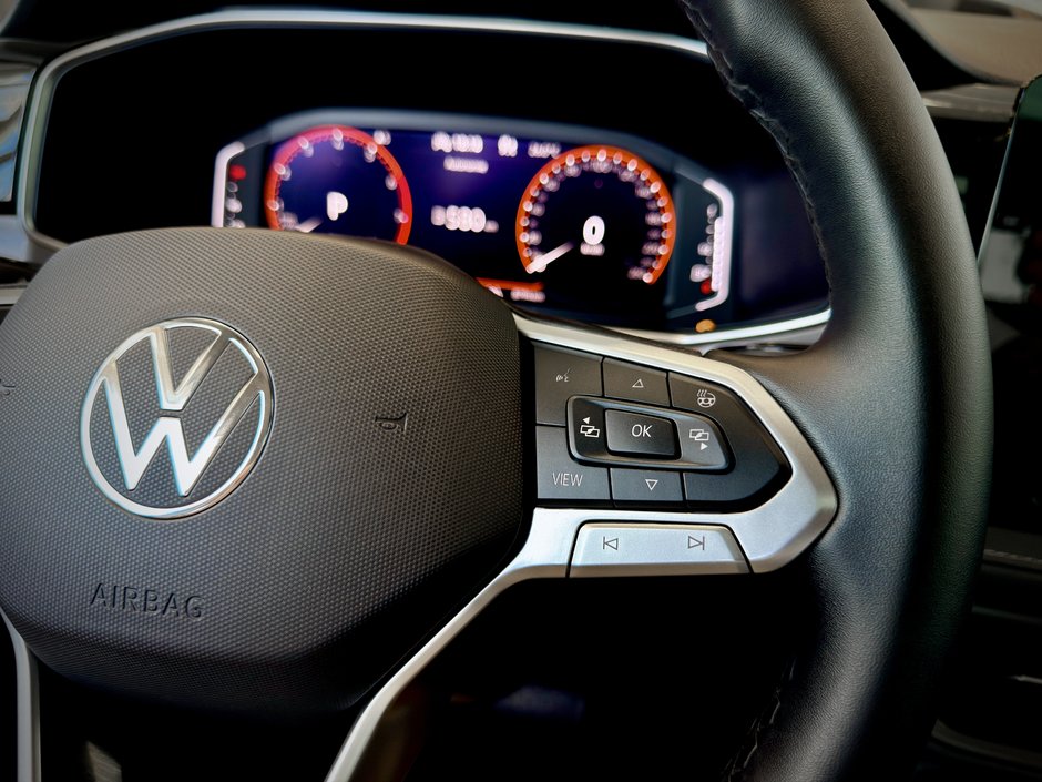Volkswagen Taos Comfortline Black Edition 2026-25