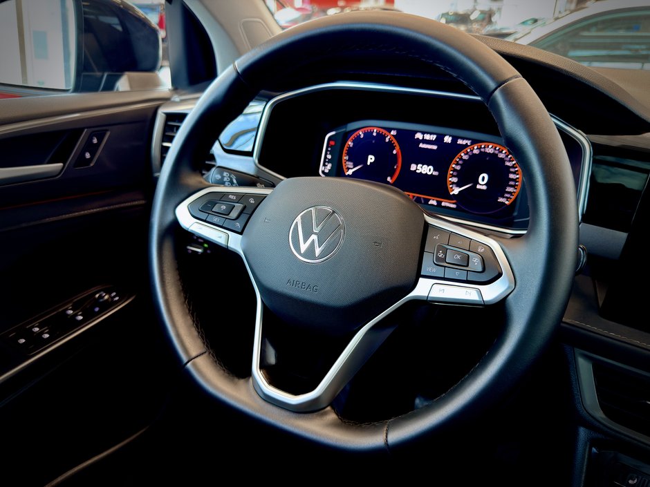 Volkswagen Taos Comfortline Black Edition 2026-19