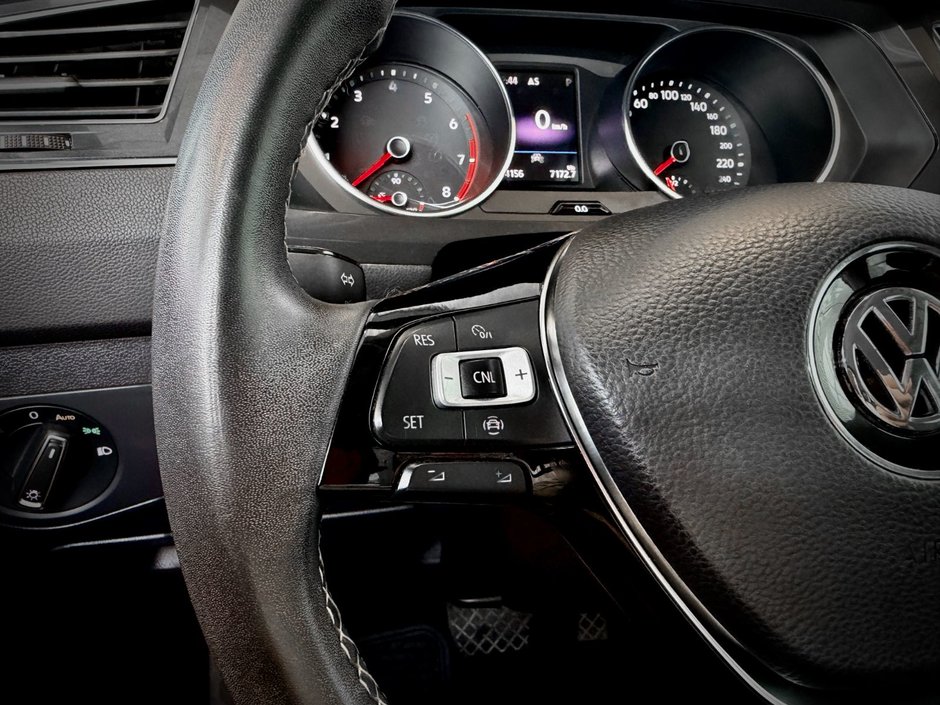 Volkswagen Tiguan Comfortline 2021-23