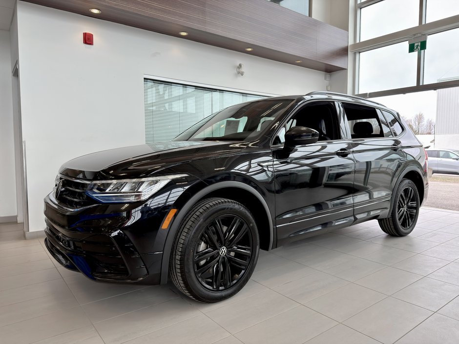 Volkswagen Tiguan Comfortline R-Line Black Edition 2022-2