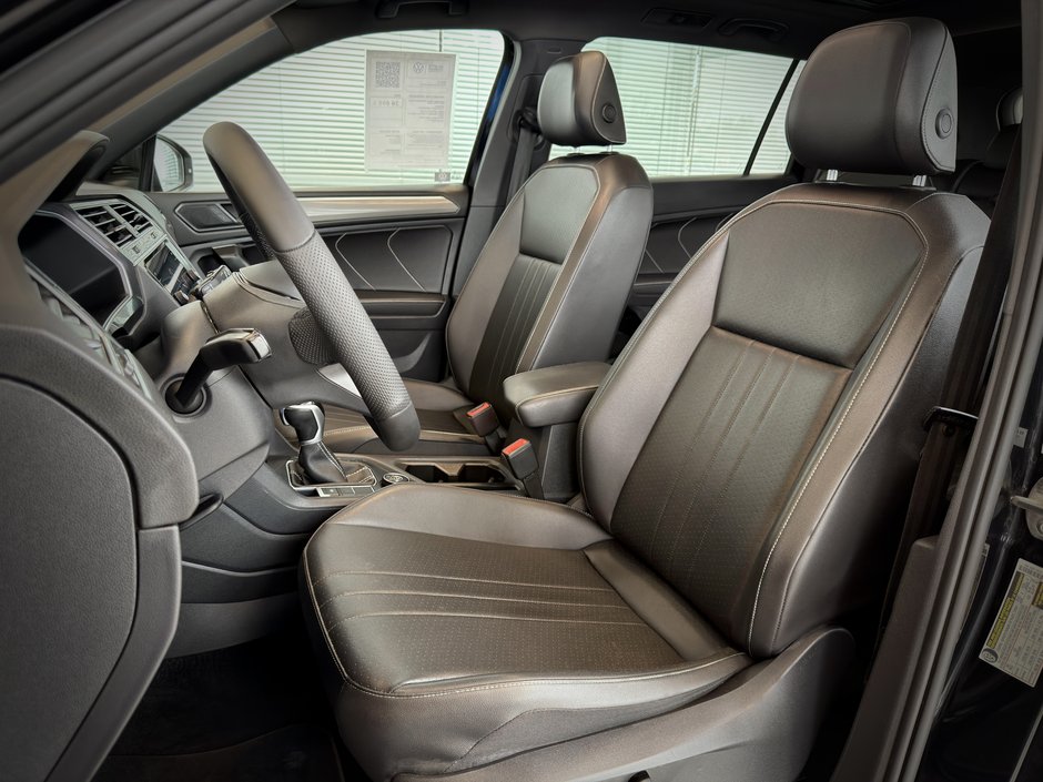 Volkswagen Tiguan Comfortline R-Line Black Edition 2022-19