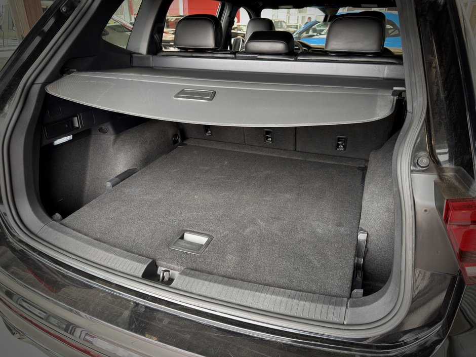 Volkswagen Tiguan Comfortline R-Line Black Edition 2022-12