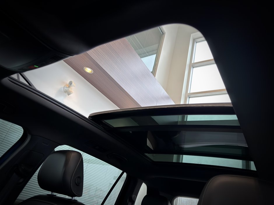 Volkswagen Tiguan Comfortline R-Line Black Edition 2022-15