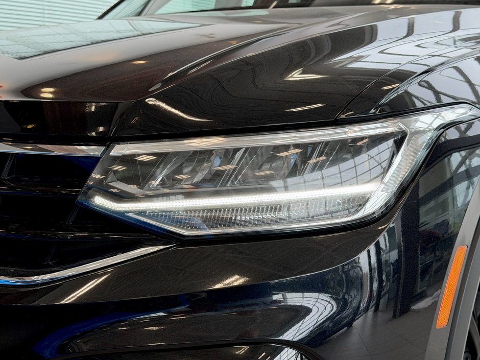 Volkswagen Tiguan Comfortline R-Line Black Edition 2022-21