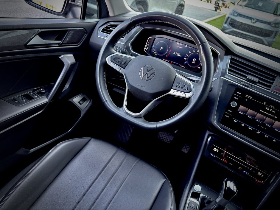 Volkswagen Tiguan Comfortline 7 PASSAGERS 2023-14