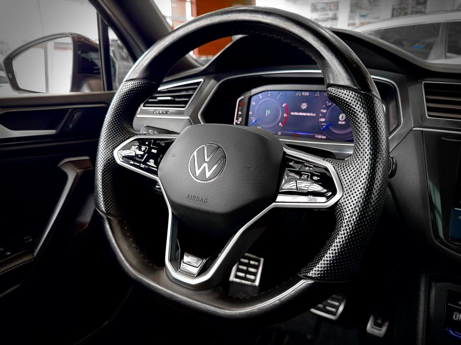 Volkswagen Tiguan Comfortline R-Line Black Edition 2024-24