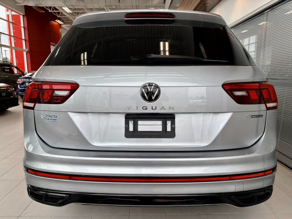 Volkswagen Tiguan Comfortline R-Line Black Edition 2024-9