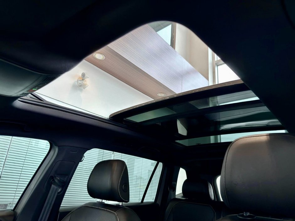 Volkswagen Tiguan Comfortline R-Line Black Edition 2024-15