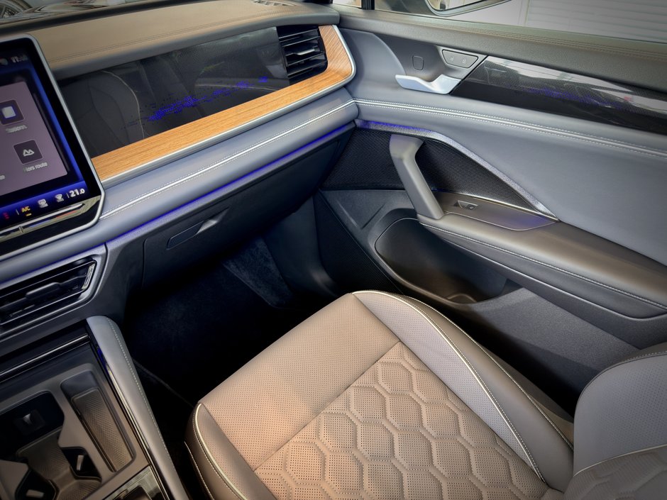 2026 Volkswagen Tiguan Highline Turbo R-Line-19
