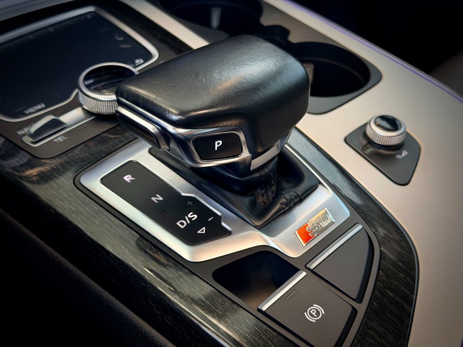 2026 Volkswagen Tiguan Highline Turbo R-Line-26