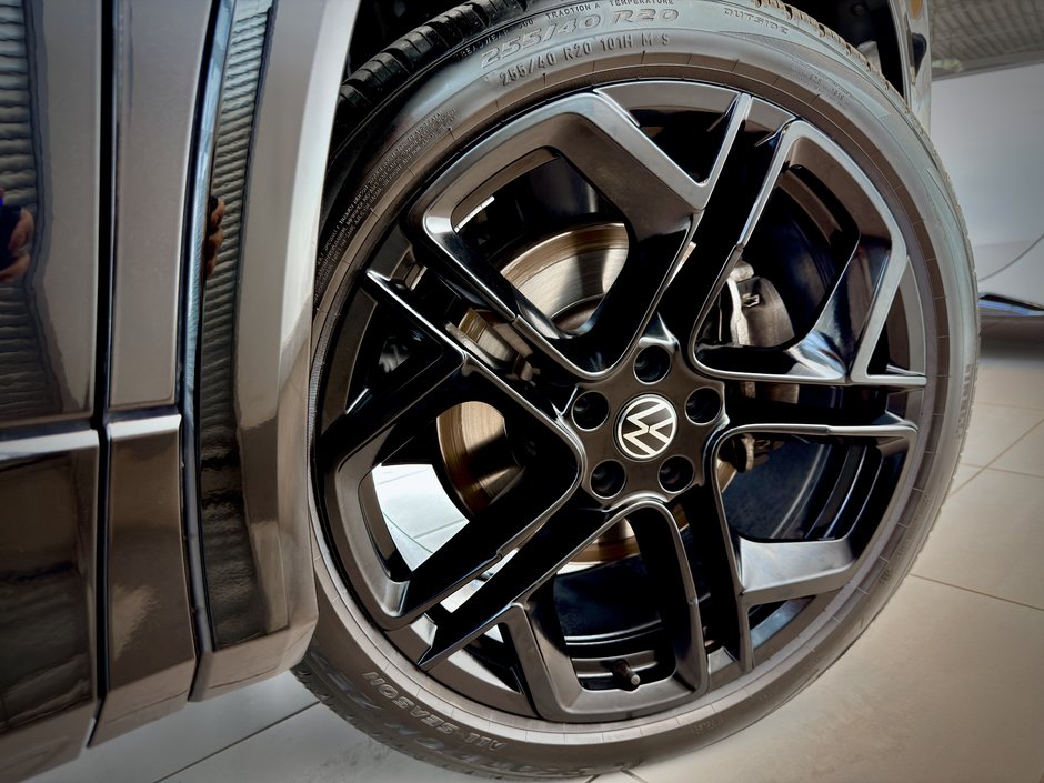 Volkswagen Tiguan Comfortline R-Line Black Edition 2026-11