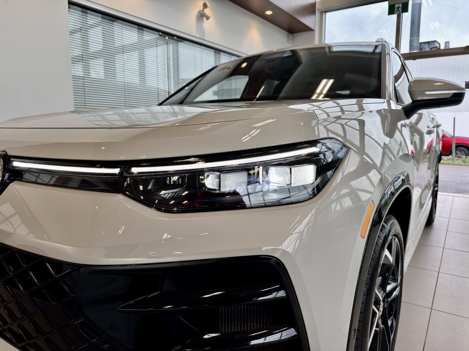 2026 Volkswagen Tiguan Highline Turbo R-Line-4