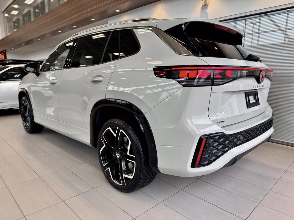 2026 Volkswagen Tiguan Highline Turbo R-Line-8