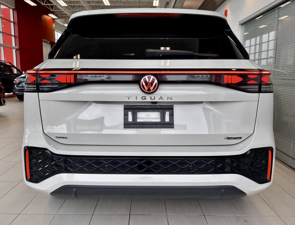 2026 Volkswagen Tiguan Highline Turbo R-Line-9
