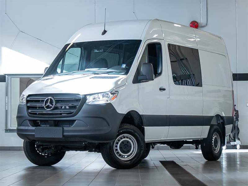 Kelowna Mercedes-Benz | New 2019 Mercedes-Benz Sprinter 4x4 2500 Crew Van 144 for sale - $69,695