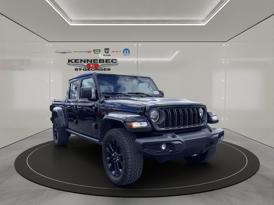 2025 Jeep GLADIATOR SPORT NIGHTHAWK in Saint-Georges, Quebec