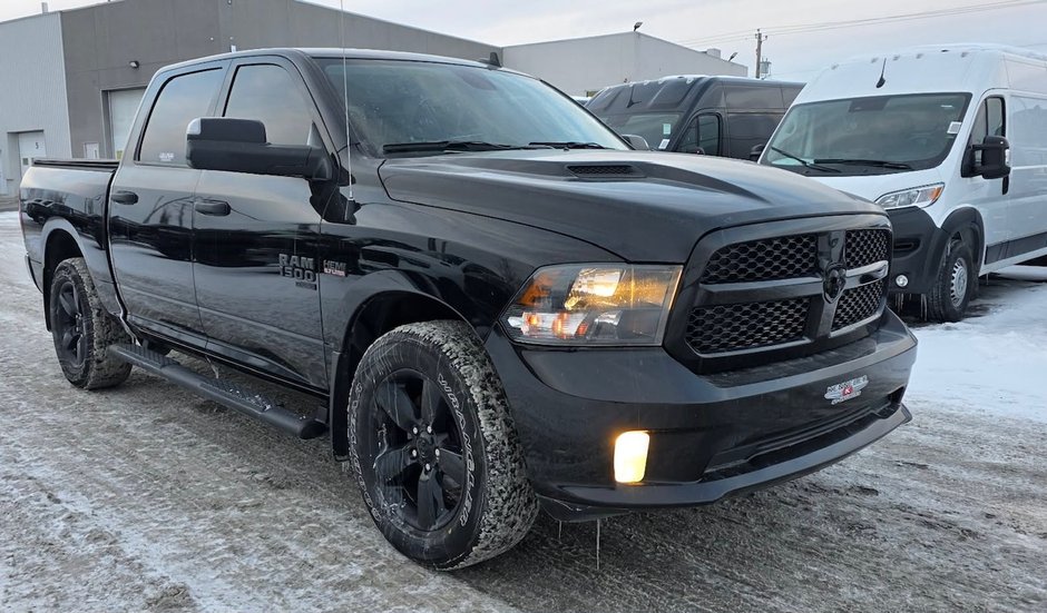 Ram 1500 CLASSIC TRADESMAN EXPRESS 2023 à Saint-Georges, Québec