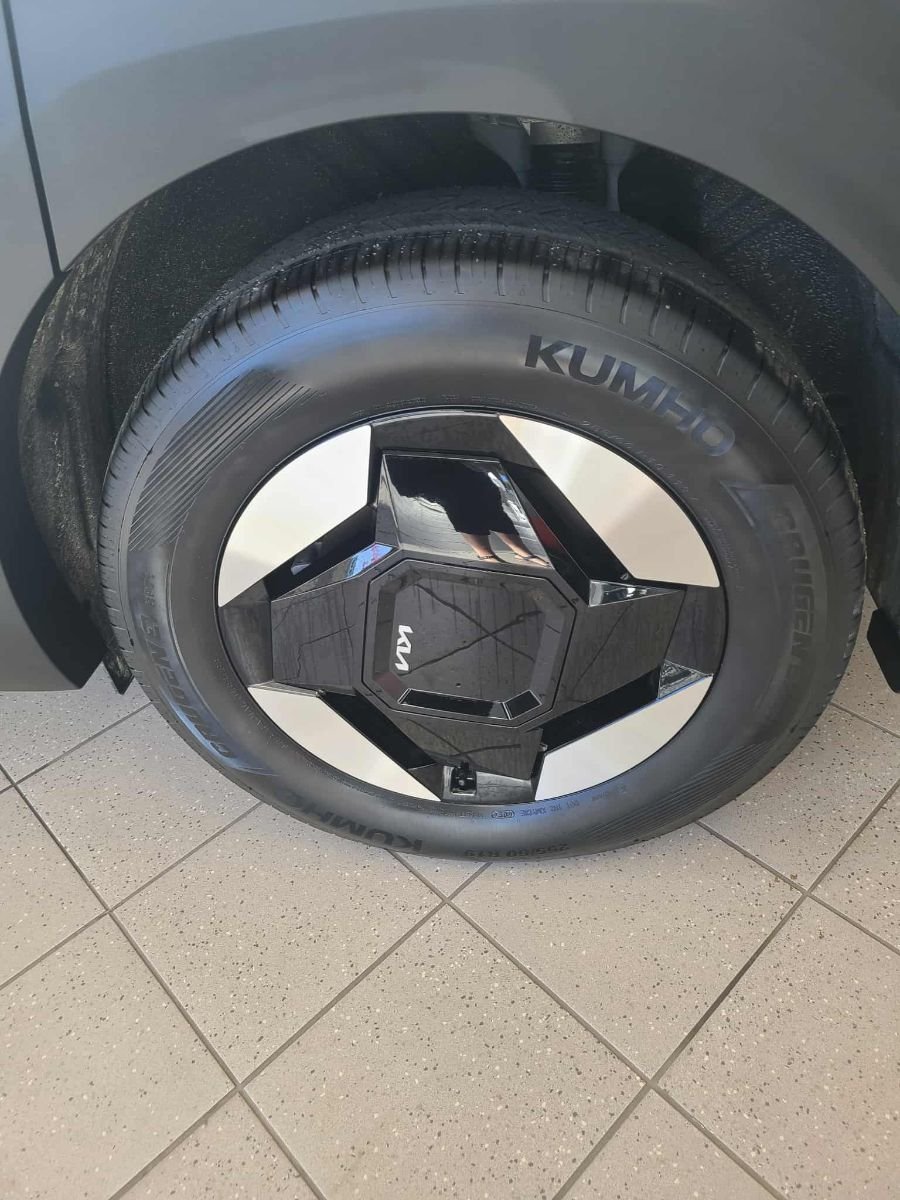 2026 Kia EV9 Land