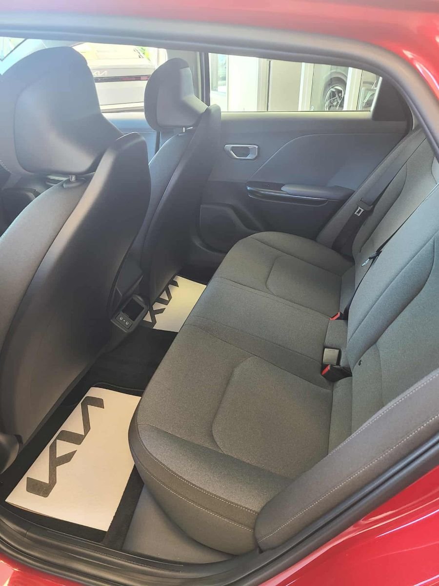 Kia K4 LX 2025