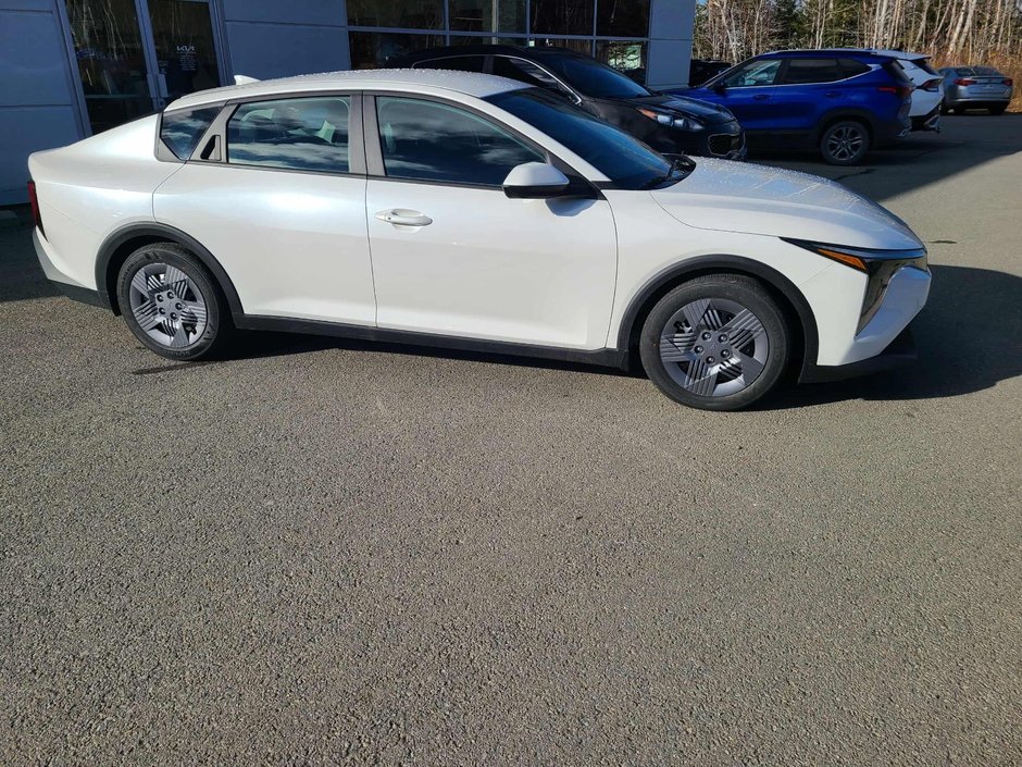 2025 Kia K4 LX Remote start included