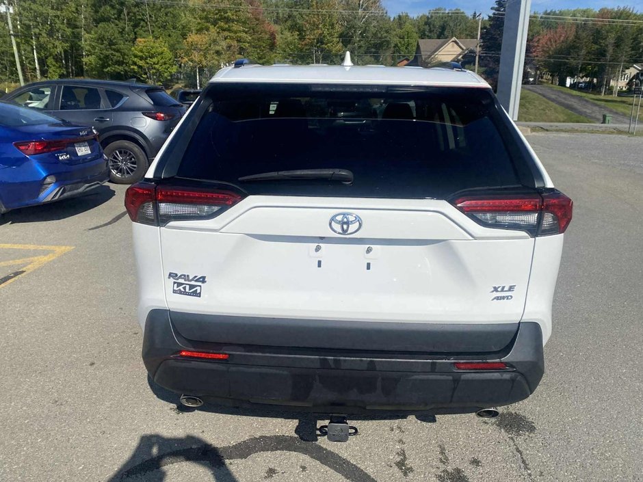 Toyota RAV4 XLE AWD 2019