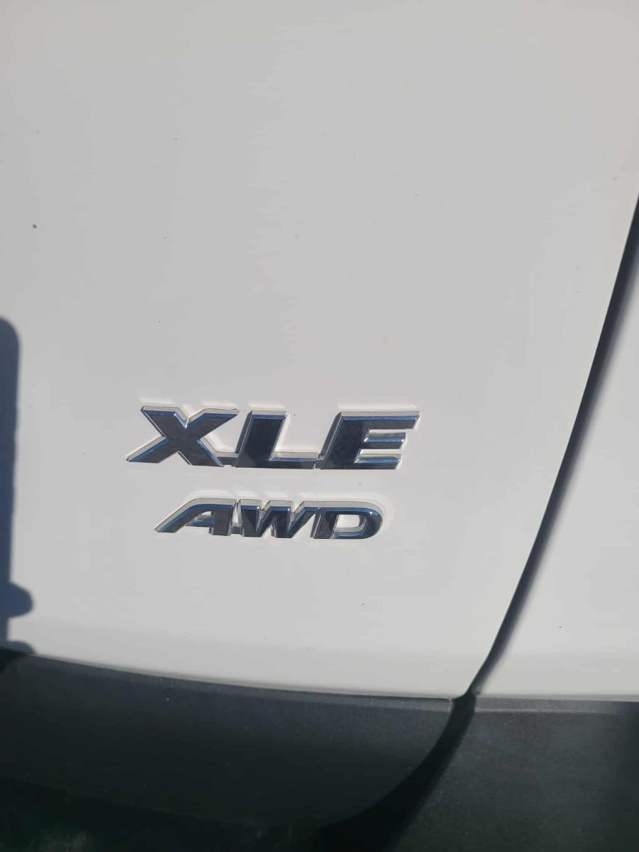 Toyota RAV4 XLE AWD 2019