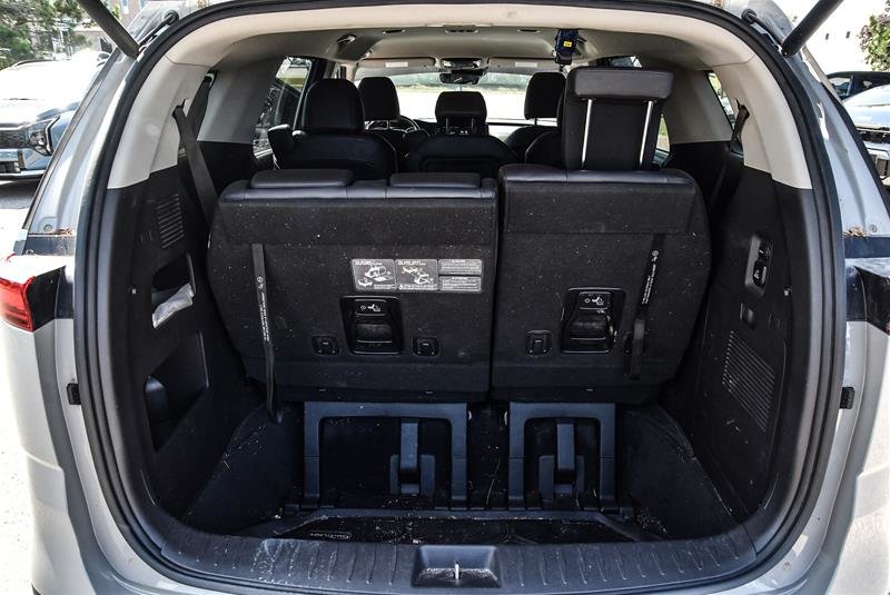 2022 Kia Carnival EX