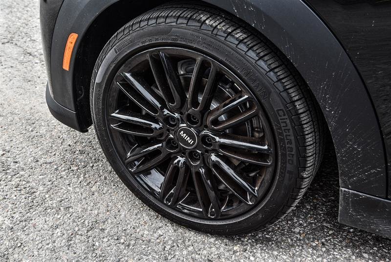 2024 MINI Cooper Convertible Cooper Cooper- Brk assist|Camera|keyless|TPMS|Traction C