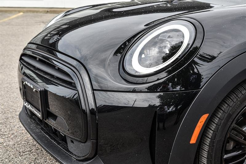 2024 MINI Cooper Convertible Cooper Cooper- Brk assist|Camera|keyless|TPMS|Traction C