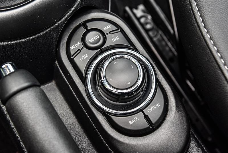 2024 MINI Cooper Convertible Cooper Cooper- Brk assist|Camera|keyless|TPMS|Traction C