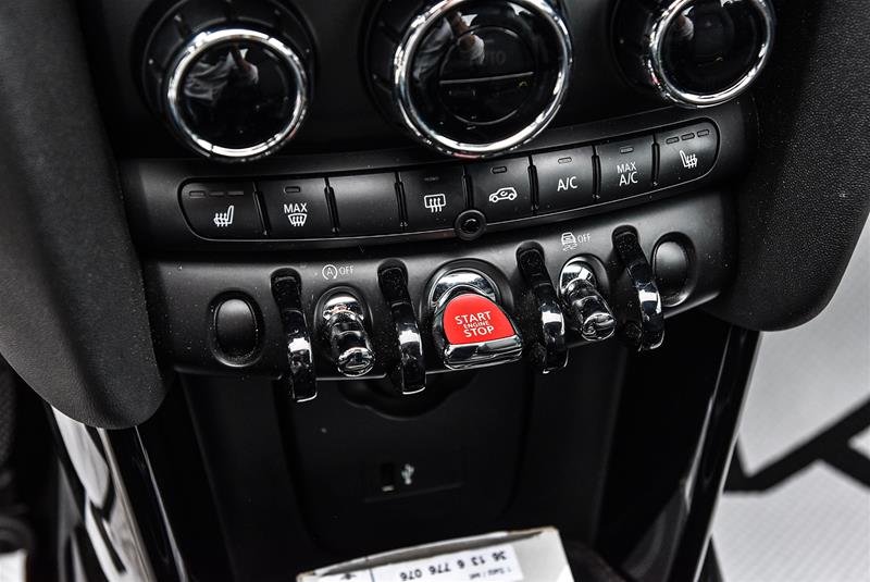 2024 MINI Cooper Convertible Cooper Cooper- Brk assist|Camera|keyless|TPMS|Traction C