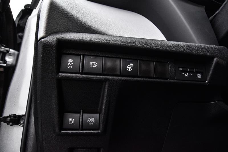 2025 Toyota Sienna Hybrid Sienna LE 8-Pass