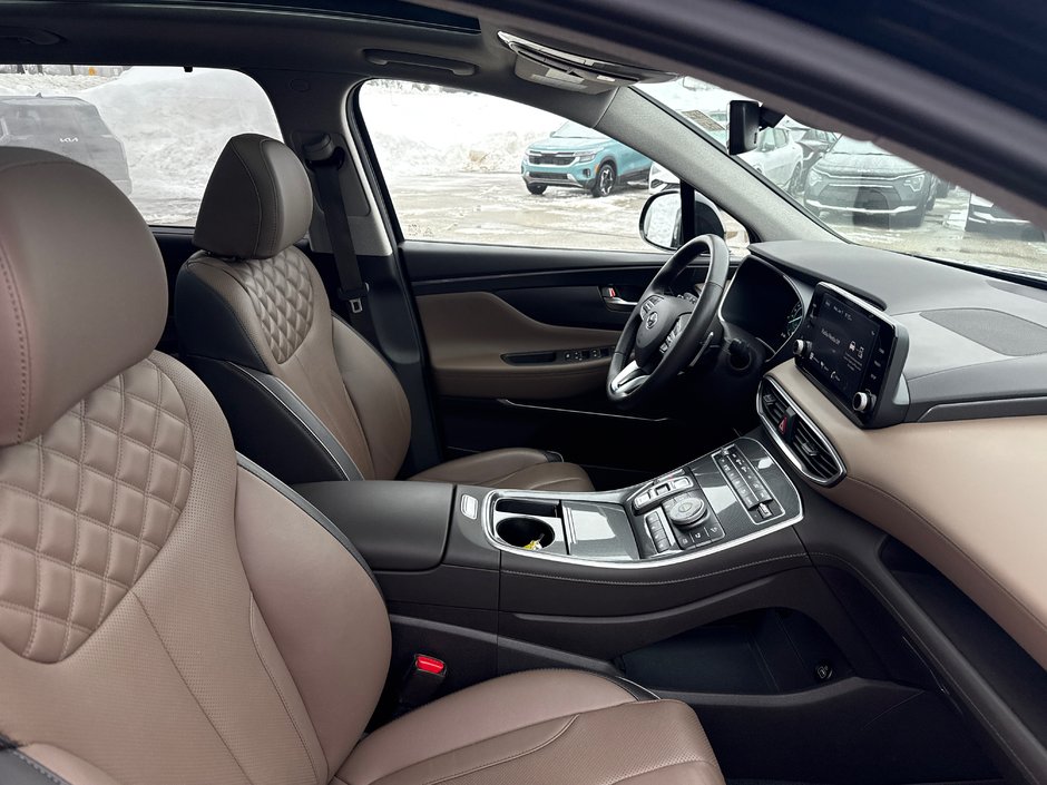 2022 Hyundai SANTA FE HYBRID LUXURY One Owner & Very Clean
