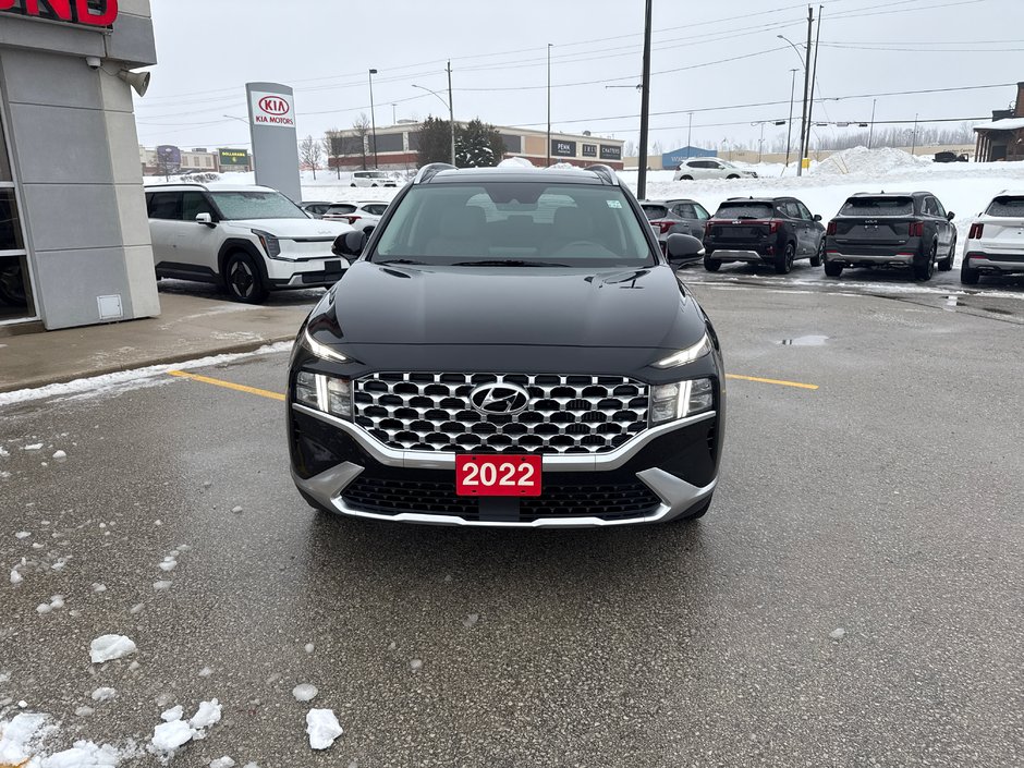 2022 Hyundai SANTA FE HYBRID LUXURY One Owner & Very Clean
