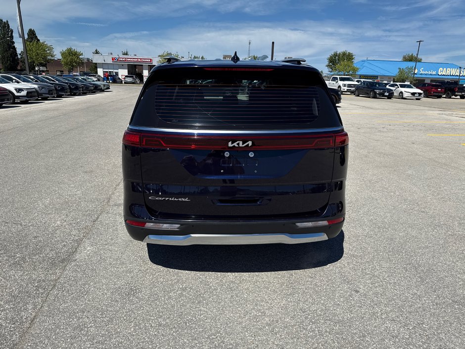 2022 Kia Carnival EX+