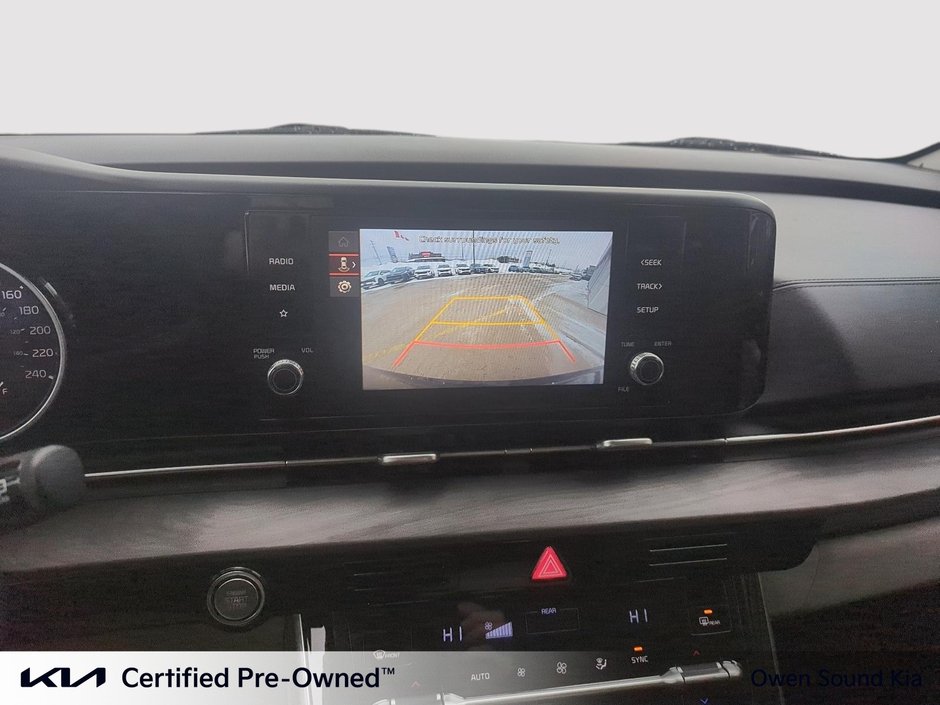 2024 Kia CARNIVAL EX One Owner