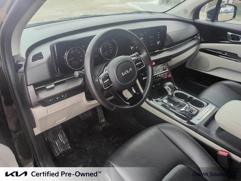 2024 Kia CARNIVAL EX One Owner