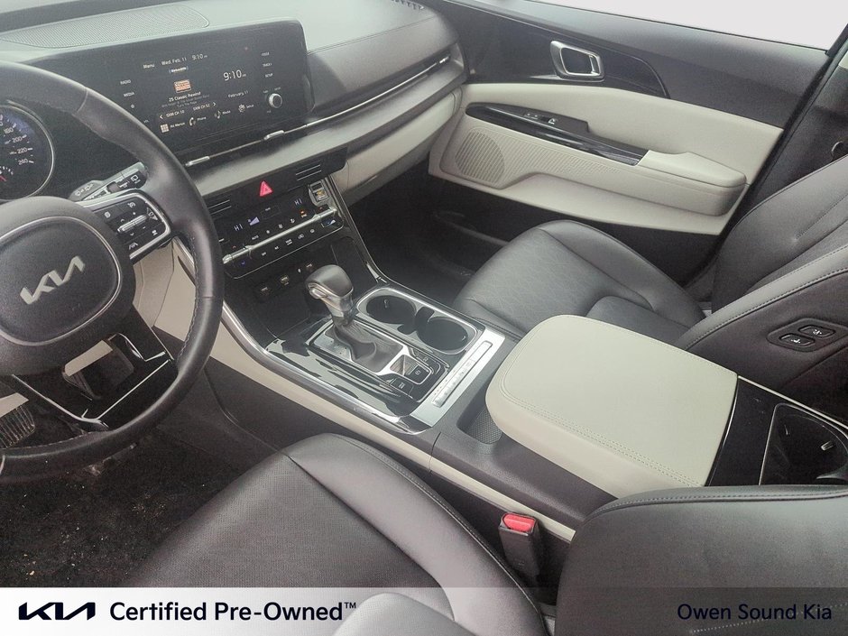 2024 Kia CARNIVAL EX One Owner