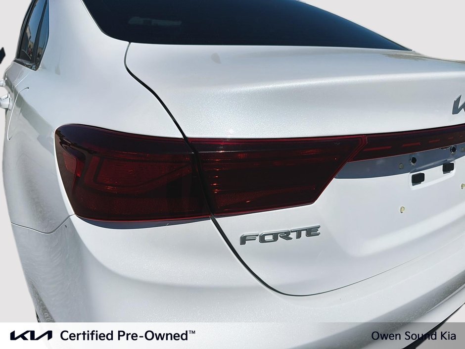 2023 Kia Forte EX