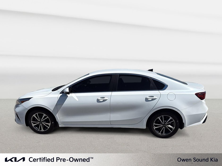 2023 Kia Forte EX