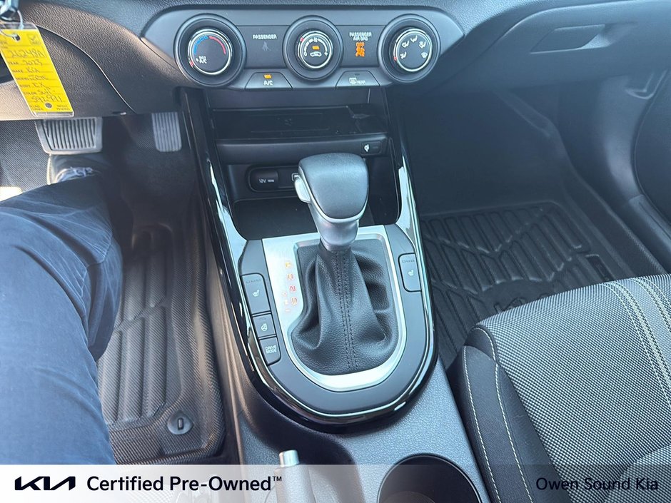 2023 Kia Forte EX