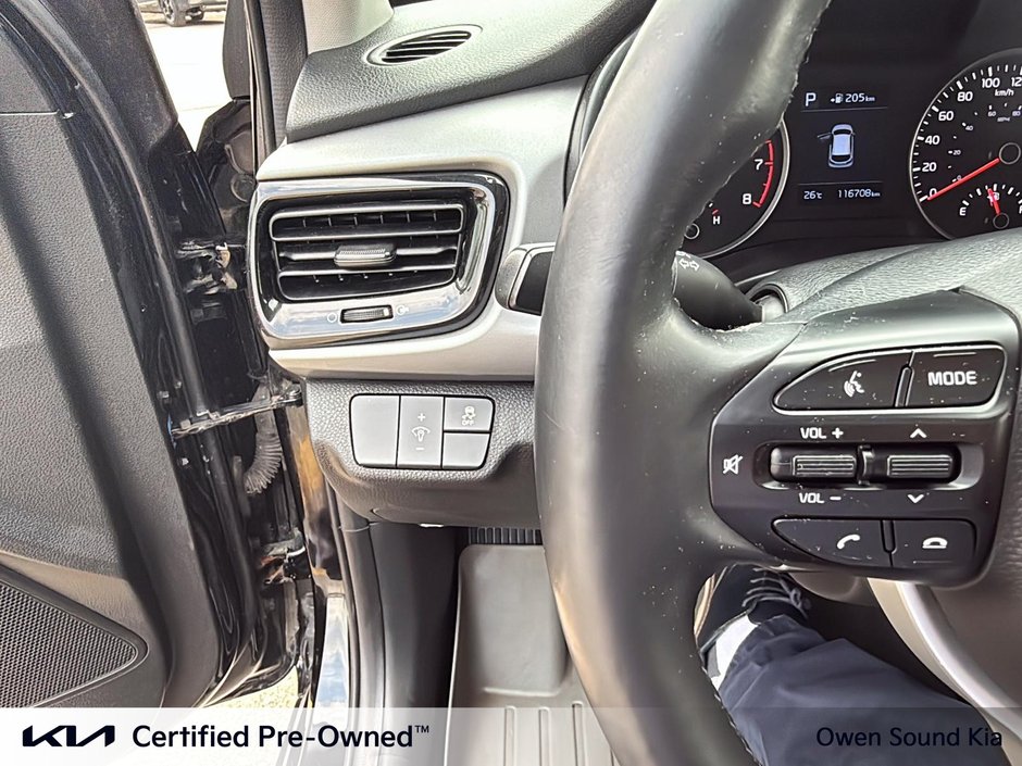 2020 Kia Rio 5-door EX