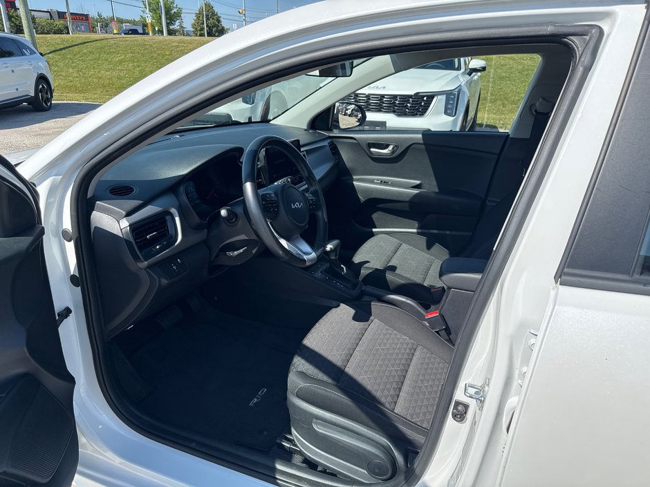2022 Kia Rio 5-door LX+